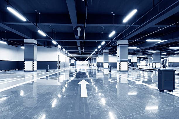 لامپ سقفی پارکینگ مجهز به استاندارد های بین المللی